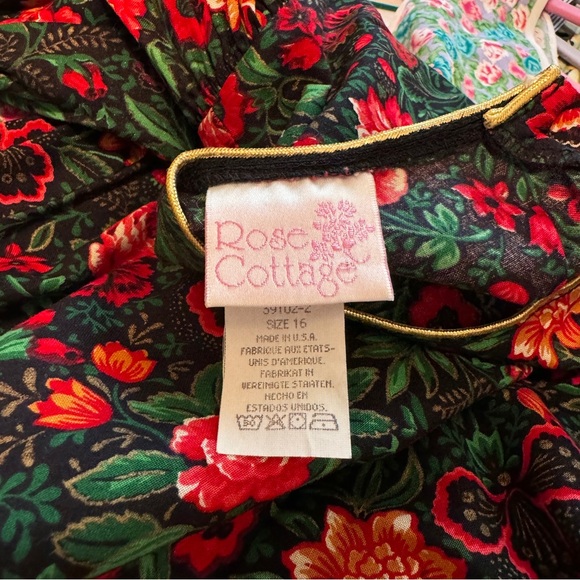 Vintage 90’s kids girls dress: green and red roses. - Picture 3 of 6